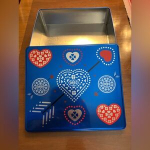 Blue Decorative Valentine Oreo Tin - Heart Design - Fits 1 Package of Cookies